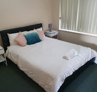 Value 2 Bed Villa Close to QEH  Airport  City  Beach - Accommodation Asia