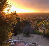 Vermillion Skies Holiday Accommodation - Accommodation Asia