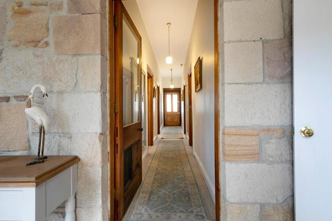 Victoria Cottage - Accommodation China 3