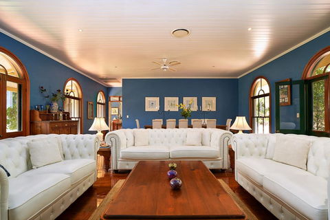 Victoria's At Ewingsdale - Accommodation Asia 2