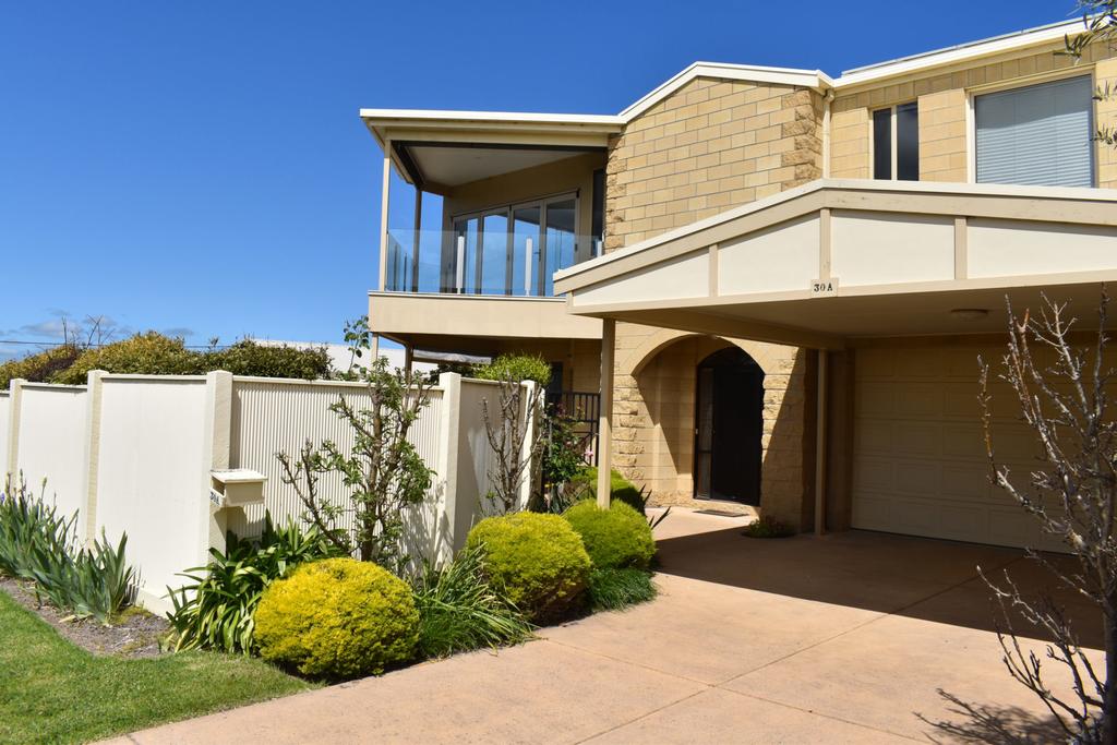 Inverloch VIC Accommodation China