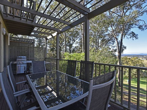 Villa 2br 540 Greenview Resort Condo Located Within Cypress Lakes Resort Nothing Is More Central - Accommodation Asia 1