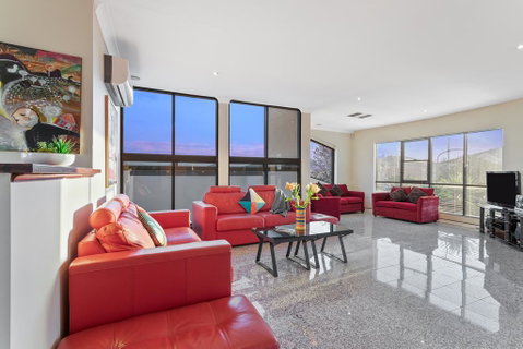 Villa De Marseilles - Melbourne - Accommodation Guide 3