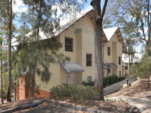 Villa Joie De Vie Located Within Cypress Lakes - Accommodation China 2