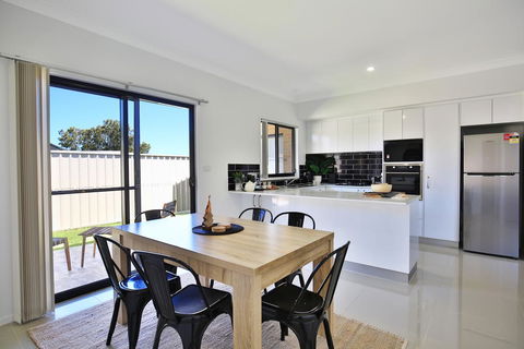 Villa Mare @ Culburra - 4 Mins To Beach - Accommodation Asia 2