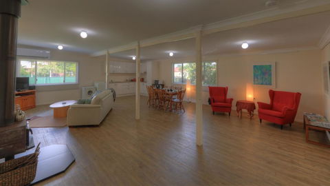 Village Stays Coldstream Gallery Bungalow - Accommodation Asia 1