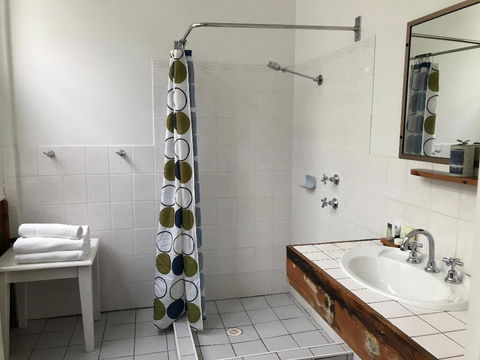 Vine Valley Inn - Accommodation Asia 1