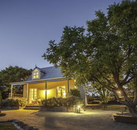 Vineyard Cottages - Accommodation Guide