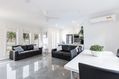 Wagga Apartments #1 - Accommodation Asia 0