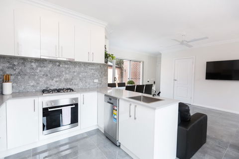 Wagga Apartments #1 - Accommodation Asia 2