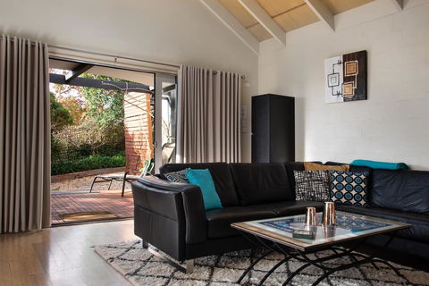 Walnut Chalet 4 - Accommodation Asia 0