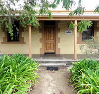 Walnut Cottage - Accommodation Asia