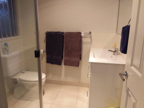 Waratah And Wattle Apartments - Accommodation Guide 1