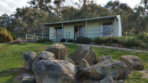 Warby Cottage - Accommodation Asia 0