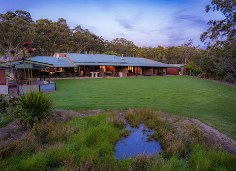 Waterfall Springs Retreat - Accommodation Asia 3
