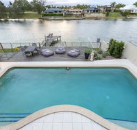 Waterfront Entertainer - Accommodation China