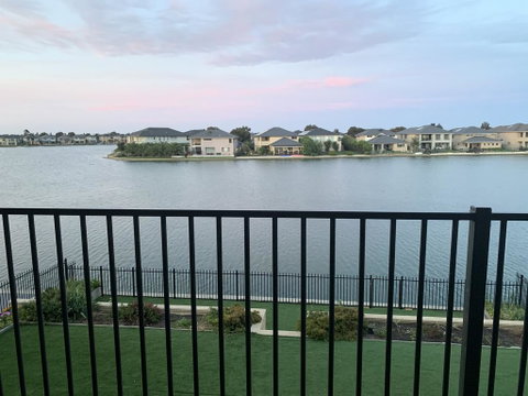 Waterfront Grand Villa For Big Group - Accommodation Guide 3