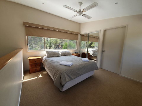Waterfront Retreat At Wattle Point - Accommodation Guide 3