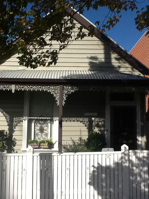 Redruth Cottage - Accommodation Asia 0