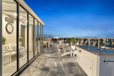 The Hamptons Apartments - Port Melbourne - Accommodation Asia 18