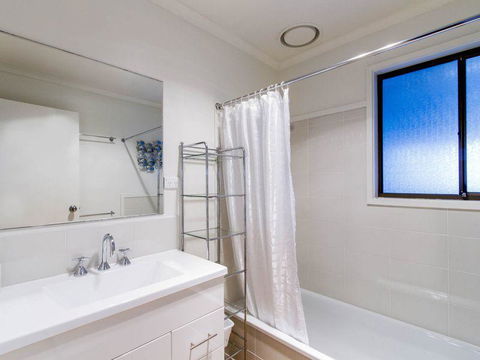 Perfect For Family Fun - Accommodation Guide 9