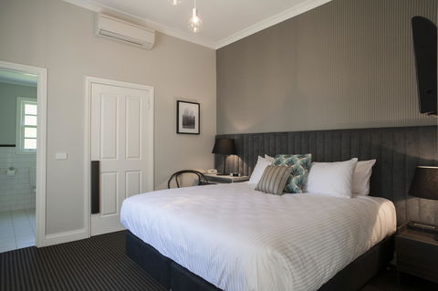 Oscar\'s On The Yarra - Accommodation Asia 3