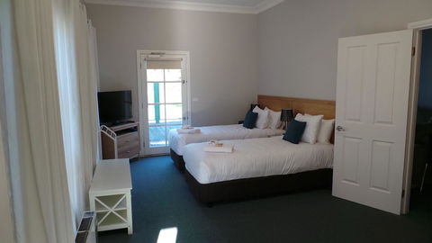 Oscar\'s On The Yarra - Accommodation Asia 22