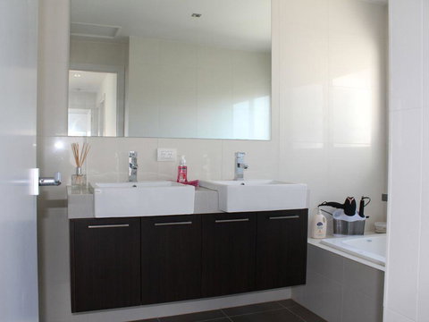 Central To Cowes - Accommodation Asia 13