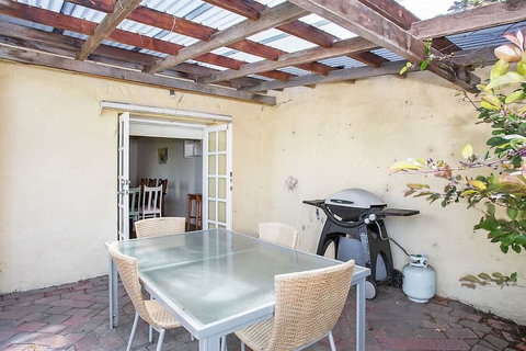 Plummers Mill - Central Townhouse - Accommodation China 6