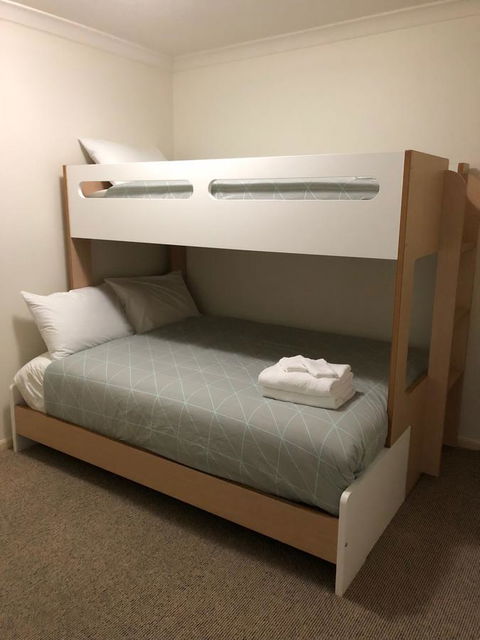 Lifestyle Apartments At Ferntree - Accommodation China 9