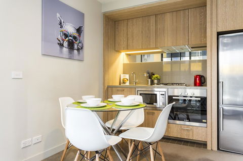 Complete Host 50 Claremont St Apartments - Accommodation Guide 14