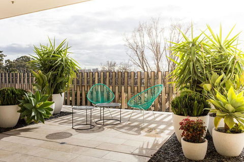 Complete Host 50 Claremont St Apartments - Accommodation Guide 29