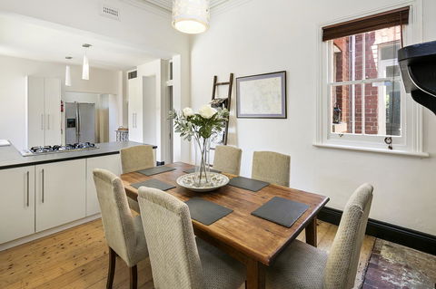 Windermere Fitzroy - Rejuvenate Stays - Accommodation Guide 3