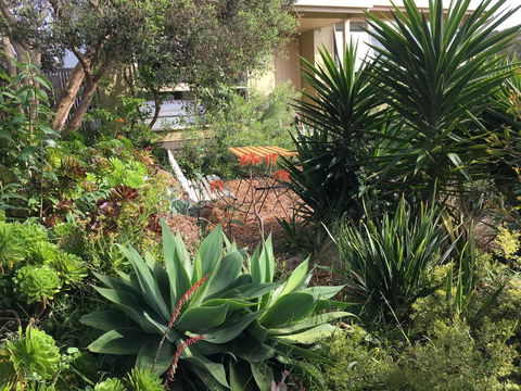 Andrew's On Topaz - Accommodation Guide 2