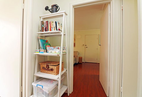 Colour Pop Fitzroy - 3 Bedroom Pet Friendly - Accommodation Asia 27