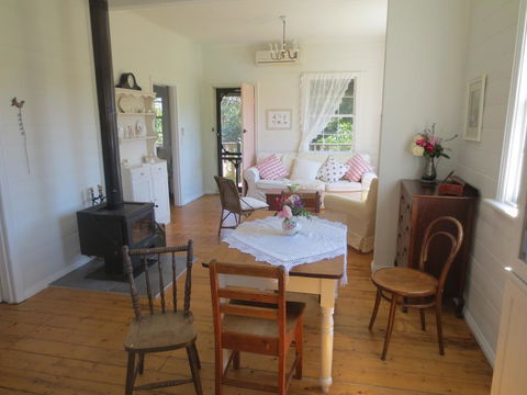 Walnut Cottage Via Leongatha - Accommodation Guide 5