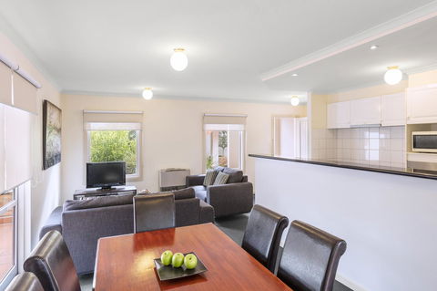 Hawthorn Gardens Serviced Apartments - Accommodation Guide 3