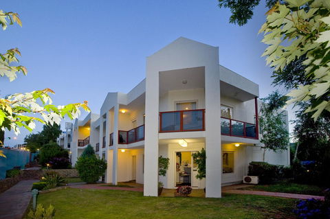 Hawthorn Gardens Serviced Apartments - Accommodation Guide 6