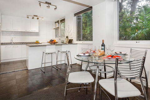 Melbourne Villa - Accommodation Asia 5