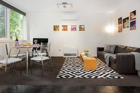 Melbourne Villa - Accommodation Asia 1