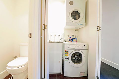 Majorca Magic On Flinders Lane - Rejuvenate Stays - Accommodation China 18