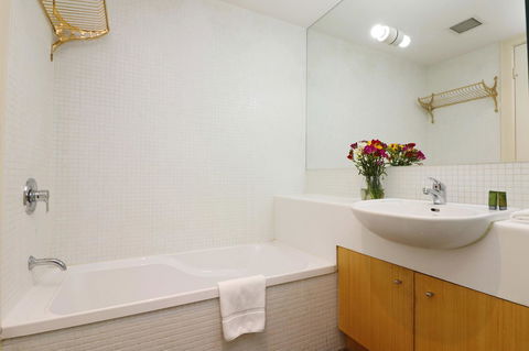 Majorca Magic On Flinders Lane - Rejuvenate Stays - Accommodation China 37