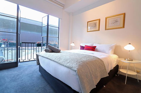 Majorca Magic On Flinders Lane - Rejuvenate Stays - Accommodation China 12
