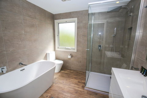 Amber Mist Villa Two - Accommodation Guide 3