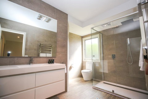 Amber Mist Villa Two - Accommodation Guide 10