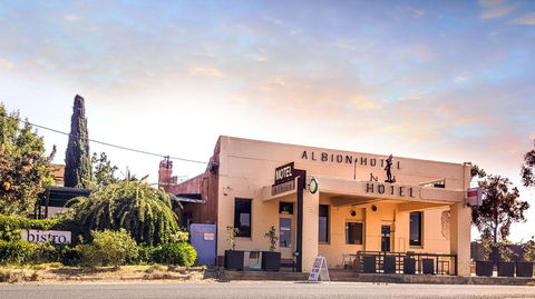 The Albion Motel Castlemaine - Accommodation Guide 0