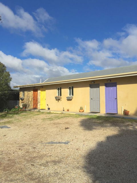 The Albion Motel Castlemaine - Accommodation Guide 3