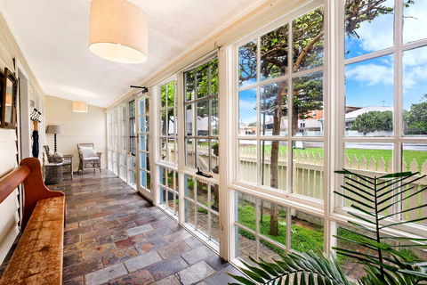 Edge17 Port Fairy Wharf - Accommodation Guide 8