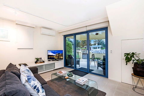 Edge17 Port Fairy Wharf - Accommodation Guide 12