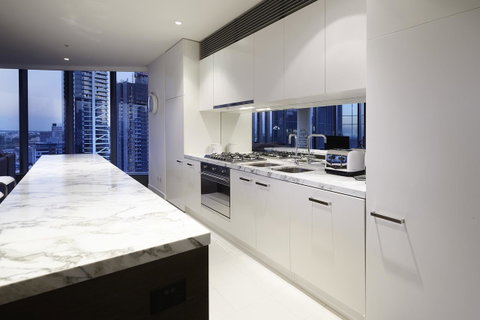 Melbourne Luxury Collection - Accommodation Guide 11